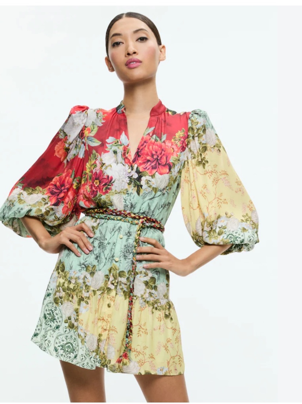 Alice + Olivia Antonette Floral print mini Size 4
Excellent condition